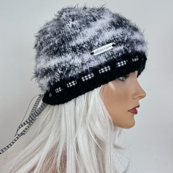 Hand Knits 2 Love Slouch Beanie Hat Cap Mohair Look Tassel Adjustable  Stylish - Picture 10 of 11